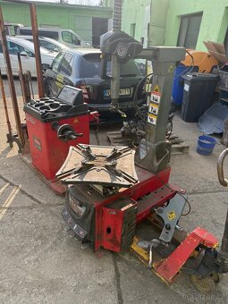 Vyvažovačka + automatická zouvačka Ferdus - 3