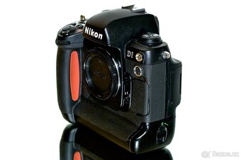Nikon D1 - 3