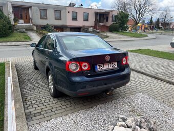 Volkswagen JETTA - 3
