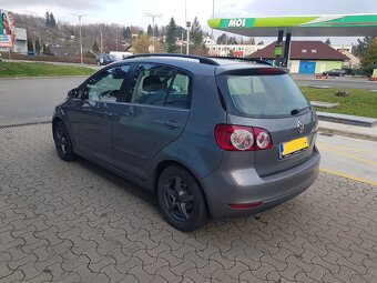 Volkswagen golf V plus facelift 1.6mpi 75kw rok 2009 - 3