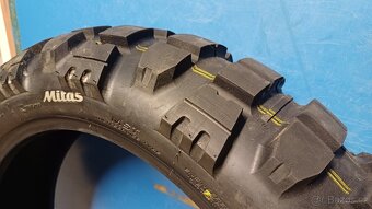 Prodám pneumatiky Mitas Enduro Trail B19 20/70, B17 170/60 - 3