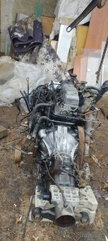 Motor Hyundai H-1 2.5L - 3