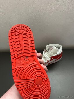 Air Jordan 1 Mid Syracuse -42 - 3