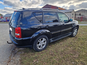 SsangYong Rexton 2.7 XDi 132 kW 11/2012 - 7 míst - 3