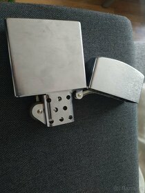 LUXUSNÍ ZAPALOVAČ VE STYLU ZIPPO 20cm vysoký - 3
