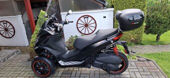 Piaggio MP3 300 HPE SPORT - 3
