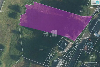 Prodej pozemku, inženýrské sítě na hranici, 2335 m2, kousek - 3