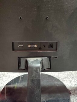 Samsung Monitor 27” - 3