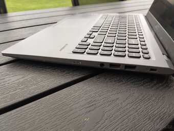 Asus X515F - 3