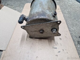 Nádržka servořizeni zetor - 3