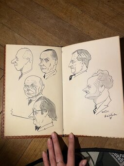 Starožitné knihy - 3