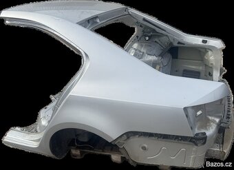 Prodám zadní výřez Octavia 3 - 3