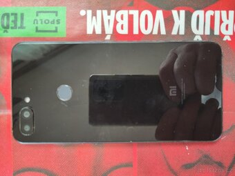 Xiaomi Mi 8 Lite 4/64GB LTE černá - 3