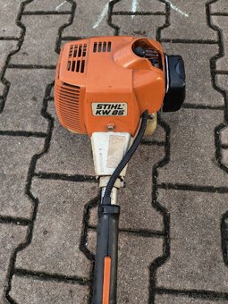 Křovinořez Stihl se zametákem - 3
