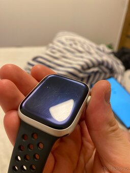 Prodám Apple Watch Series 7, edice Nike 45 мм - 3