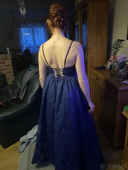 Tmavě modré maturitní plesové šaty S - 3