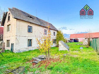 Zemědělská usedlost s RD, zemědělské stavby 528 m2, zahrada  - 3