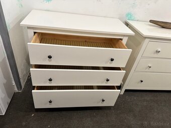 Krásná bílá 3-šuplíková komoda IKEA HEMNES č.2 - 3
