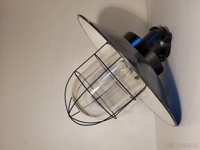1 x velká bakelitová lampa s mřížkou, smalt širm, až 3 ks - 3