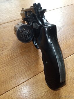 Revolver, flobert - 3