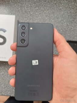 SAMSUNG GALAXY S21 FE 128 GB - STAV NOVÉHO - 3