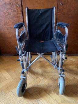Skládací invalidní vozík - 3