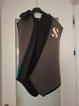 Oblek na potápění s vestou - 3