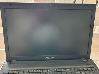 Nefunkční ASUS p53sj - 3