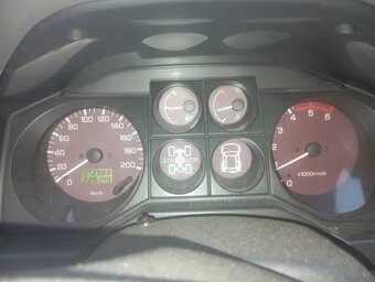 Mitsubishi Pajero 3.2 121kw manual - 3