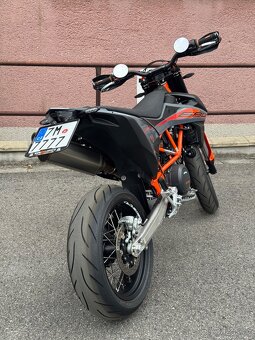 KTM 690 SMC R, 2023, 1916 km - 3