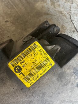 Světlá škoda yeti pravé i levé. - 3