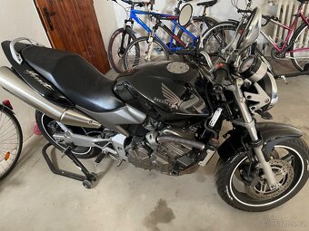Hornet Honda 600 - 3