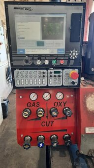 Plazmový řezací stroj PIERCE RUR 2700 GP - 3