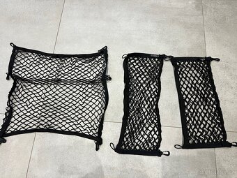 ŠKODA OCTAVIA III-SÍTOVÝ PROGRAM DO KUFRU 3 KS - 3