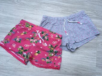 Balík dívčího oblečení vel. 128-140 - 3