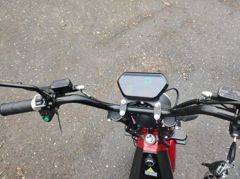 Elektrická koloběžka Lera Scooters C2 2000W černá - 3