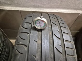 235/40 R18 RIKEN (4,5mm) č.16147/b6 - 3