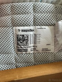 postel z masivní borovice +matrace magniflex - 3