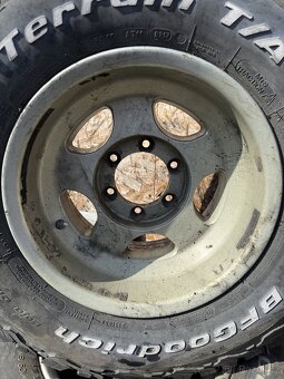 Kola včetně pneu 31x10.5r15 6x139.7 - 3