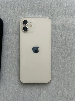 Apple iPhone 12 - 3