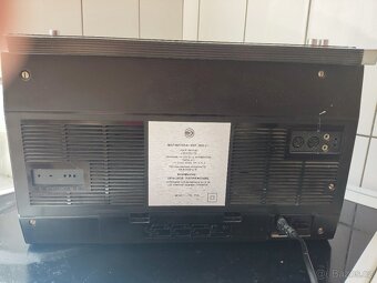 Velmi vzácné Rádio - magnetofon VEF 260-2 s UKW, 9 pásem PR - 3