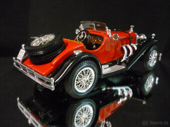 Mercedes Benz SSK červenočerný Bburago 1/18 - 3