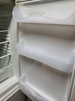 velká lednice Zanussi + mrazák 2 šuplíky - 3