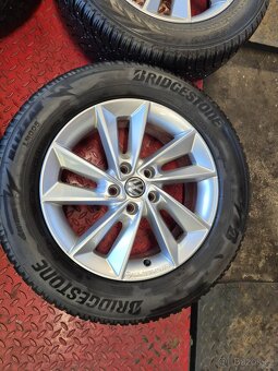VW TIGUAN ALU 6,5J x 17’’ ET 38 215/65 R17Bridgestone 5.5mm - 3