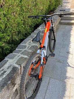 Sjezdové kolo Mondraker Summum29 2023 - 3
