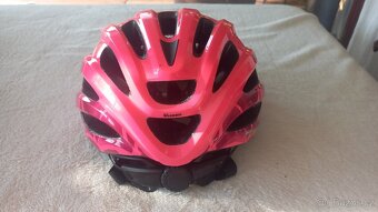 Cyklistická helma Giro - 3