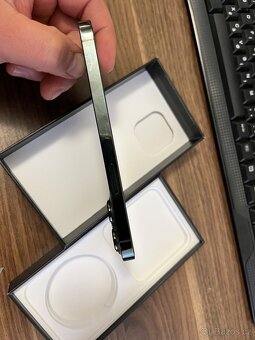 IPhone 13 Pro zelený - 3
