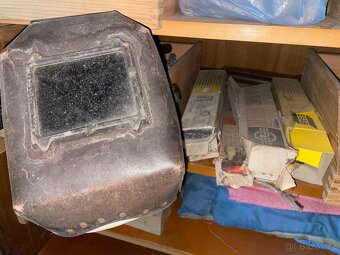 SVÁŘEČKA rtb - 3 a USMĚRŇOVAČ UDA-160-I MEZ Brumov - 3