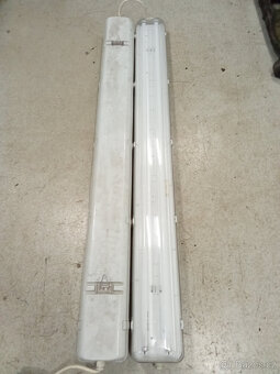 Zářivky s krytem, prachotěsné IP44 - 3