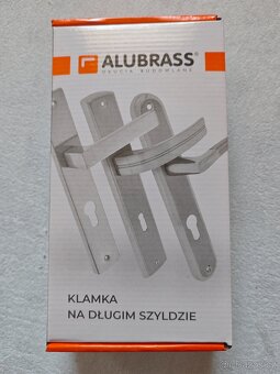 Dveřní klika-klíč rozteč 90 - 3